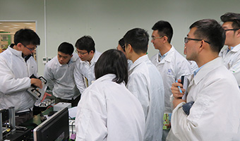 專業水準 人人皆師